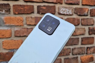 To jsme dělali kdysi dávno. Do Xiaomi 13 vám výrobce umožní dát větší baterii