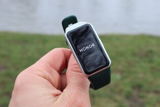 Chytrý náramek Honor Band 7 dorazil do redakce. Ptejte se na to, co vás zajímá