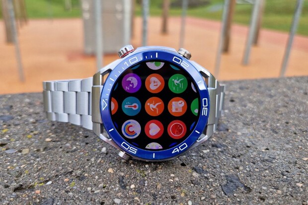 Testujeme ambiciózní Huawei Watch Ultimate. Sesadí z trůnu Apple Watch Ultra?