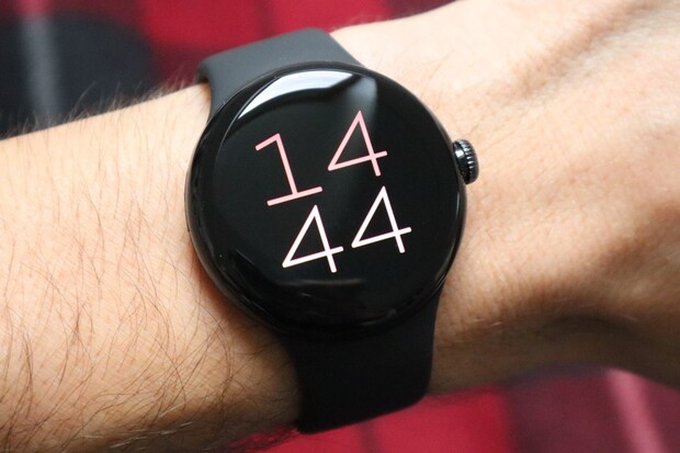 Google vyslyší kritiku svých hodinek. Co nabídnou Pixel Watch 3?