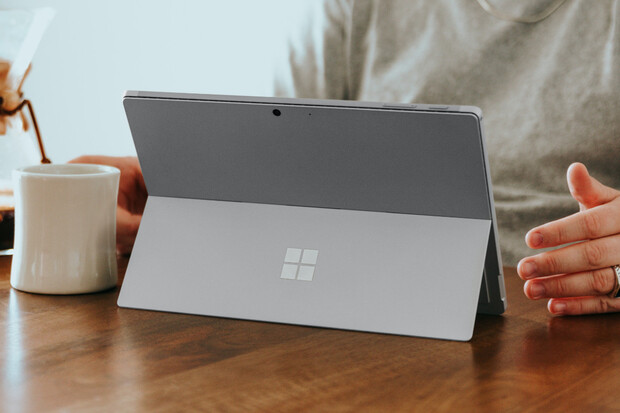Notebook a tablet v jednom. Surface Go 3 je teď za nejnižší cenu na trhu