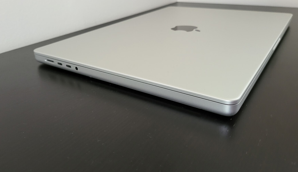 Apple MacBook Pro 16" M2 Pro