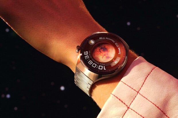 Chytré hodinky Huawei Watch 4 (Pro) už můžete koupit. Čekejte slevy, nebo dárky