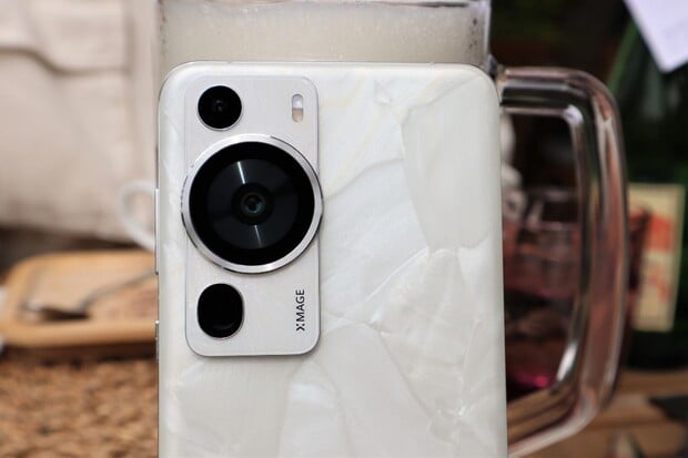 Huawei P70 zřejmě dostane ultraširokoúhlý objektiv nevídaných rozměrů
