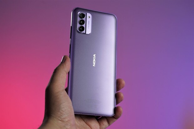Nokia G42 je „So Purple“ i první levný uživatelsky opravitelný 5G telefon