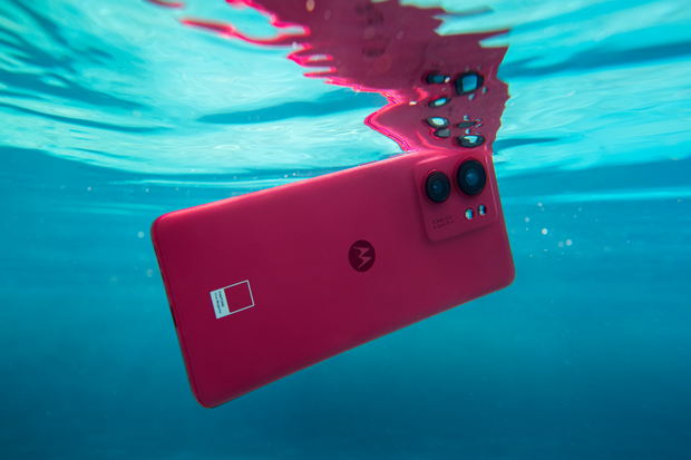 Viva Magenta, Motorola Edge 40 je dostupná v nové barevné variantě