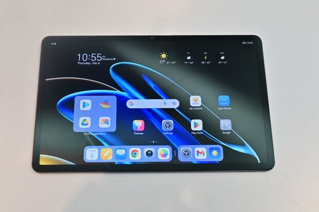 Zbrusu nový tablet Honor Pad X9 naživo. Podívejte se, jak mu to sluší
