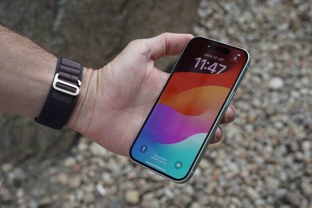 Místo platebního terminálu iPhone? Apple do ČR přináší Tap to Pay