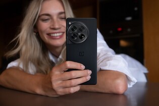 Duchovní nástupce Xperie Play? OnePlus prý chystá speciální herní mobil