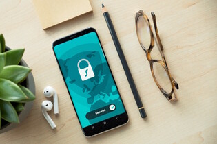 Tichý vetřelec CloudEyE. Nejrozšířenější malware v Česku opět řádí