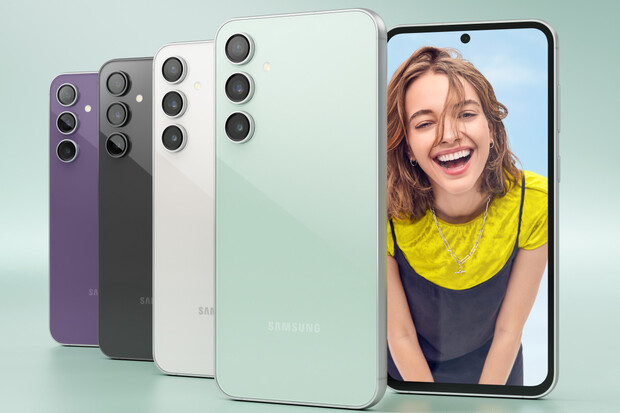 Samsung začal na českém trhu prodávat očekávanou novinku Galaxy S23 FE