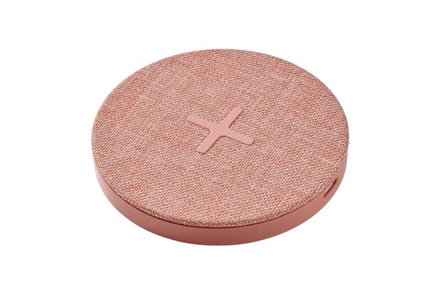 Bezdrátová nabíječka za stovku? V IKEA realitou do vyprodání zásob