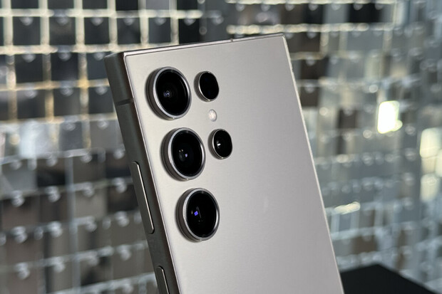 Nový Galaxy S24 je hned od začátku výhodnější o 5 500 Kč. Jak na to?