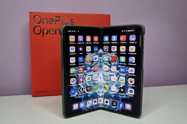 OnePlus za skoro 50 tisíc Kč? Rozbalujeme skládací model Open