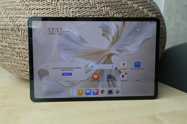 Elegantní 12,1" tablet Honor Pad 9 v redakci. Jaké jsou naše první dojmy?