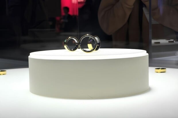 Samsung na MWC 2024 vystavil chytrý prsten Galaxy Ring