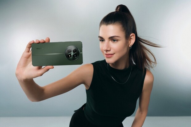 Realme 12 láká 45W nabíjením nebo novým dynamickým tlačítkem