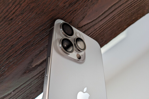 Lepíme PanzerGlass HoOps: kroužky, které prostě chcete