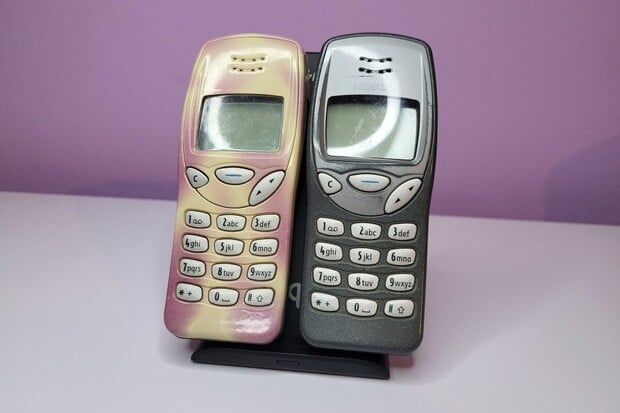 Nokia 3210 se představila před 25 lety. Chystá se její znovuzrození?