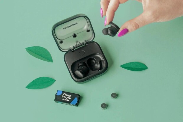 Průkopnický Fairphone představil sluchátka, na kterých si opravíte první poslední
