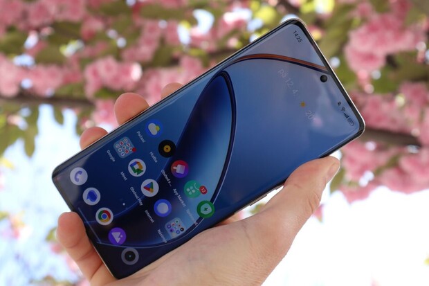 Chcete mít Moneta v kapse? Těšte se na řadu Realme 13 Pro, představí se brzy