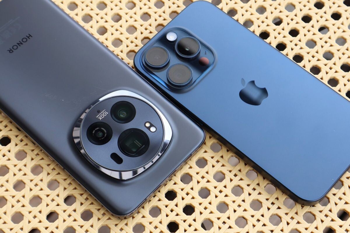 Honor Magic6 Pro vs. Apple iPhone 15 Pro: rozhodněte, která z vlajek ...