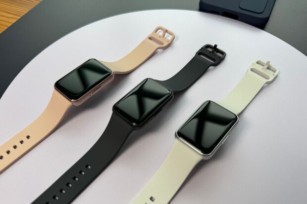 Galaxy Fit 3 je totální hit. Překvapil nízkou cenou i náloží funkcí