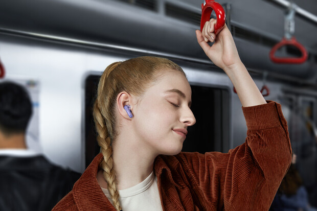 Odstřihnou vás od okolního světa, Huawei FreeBuds 6i přichází do ČR