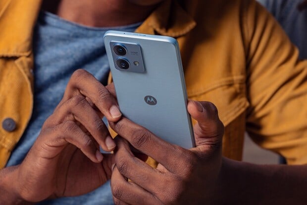 Motorola je v extrémních slevách, lepší telefon za 5 tisíc teď nikdo jiný nemá