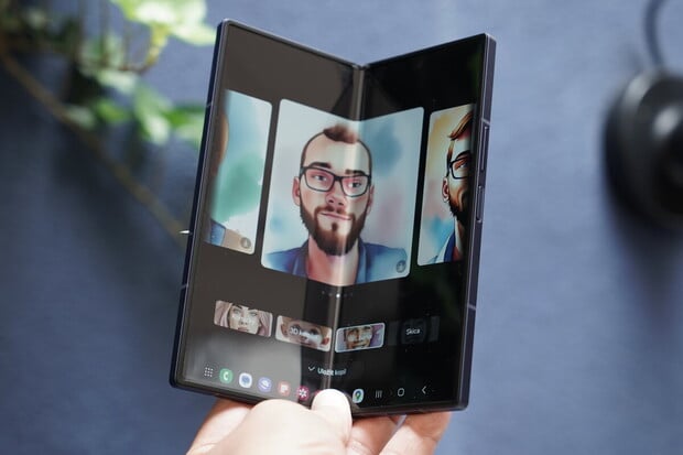 Větší displeje, tenčí tělo. Chystá se Samsung Galaxy Z Fold Special Edition?