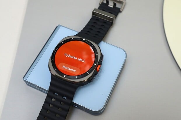 Nové hodinky od Samsungu jsou přesnější, ale také omezenější v oblasti nabíjení