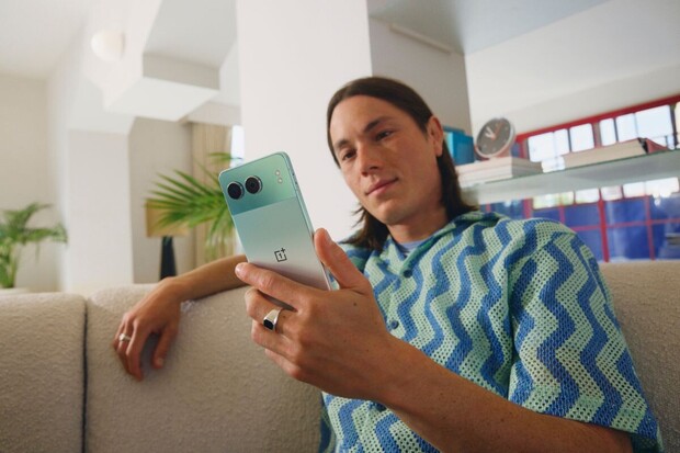 Kovový OnePlus Nord 4 výhodně v předprodeji. S pořádnou slevou a sluchátky zdarma