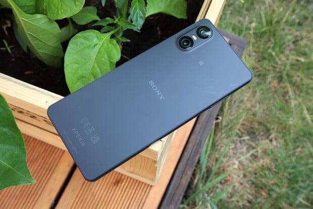 Sony Xperia 10 VI právě dostává Android 15