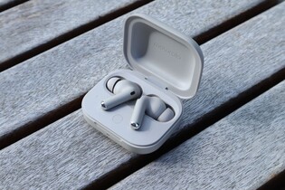 Motorola Moto Buds+