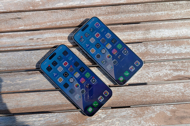 Apple iPhone 16 Pro Max vs. iPhone 15 Pro Max: zaměřeno na makro a teleobjektiv