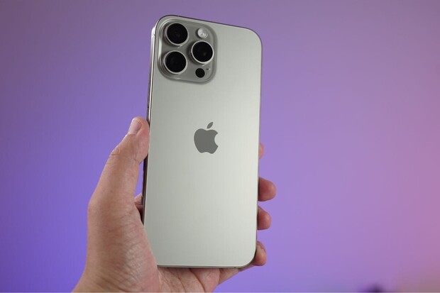 Komu půjde o maximální výkon, vyhlíží nové iPhony 17 Pro. Čím nadchnou?