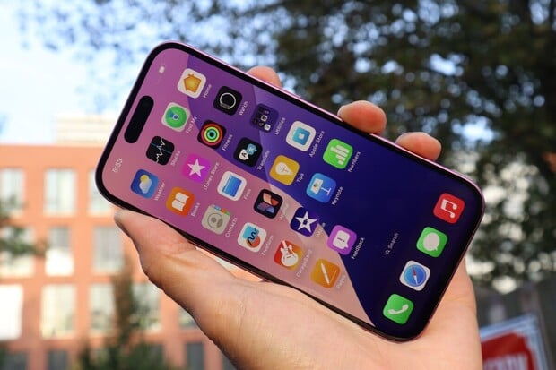 Konec legrace na účet Applu? Zajistit to má kýžená novinka v iPhonech 17