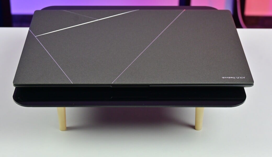 ASUS ZenBook S 14