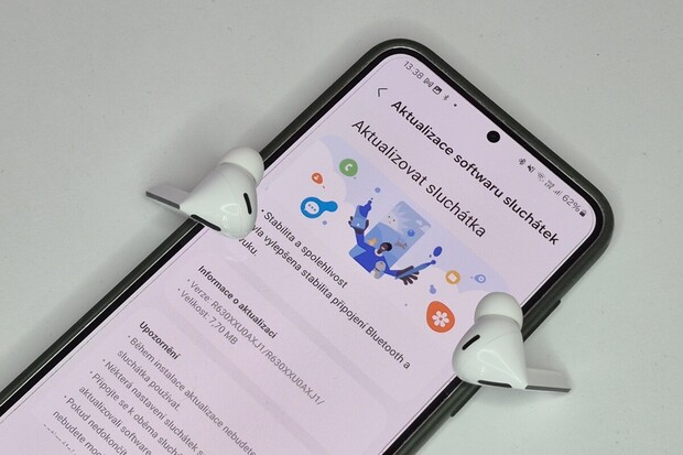 Samsung aktualizuje svá nejnovější sluchátka Galaxy Buds3 (Pro). Co je nového?