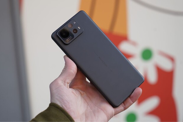 ASUS otevírá brány Androidu 16. Zenfone 12 Ultra vstupuje do bety