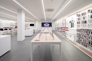 iStyle otevírá předělanou prodejnu v Brně, láká na slevy i setkání s celebritami