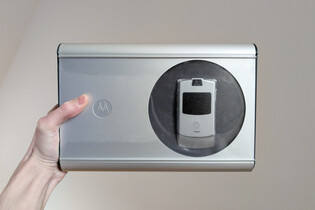 Legendární Motorola Razr V3 je zpět, obdržíte ji v luxusním hliníkovém balení