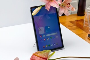Nezapomíná se ani na tablety. Android 16 poslal Samsung i na Galaxy Tab S10 FE