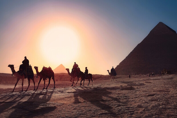 O2 varuje před nákupem lokálních SIM karet v Egyptě, mohou zablokovat telefon