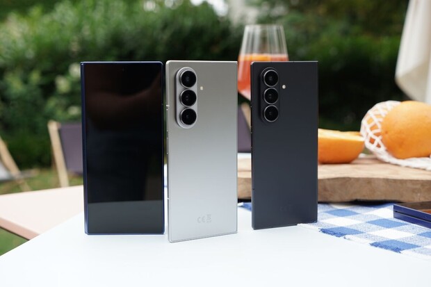 Nejtenčí skládačka na trhu? Papírově je to Honor, doopravdy Samsung