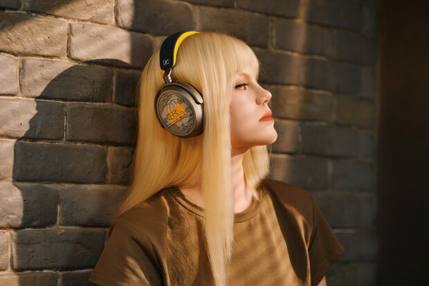 Sennheiser má 80. narozeniny. Slaví speciální edicí sluchátek Momentum 4 Wireless