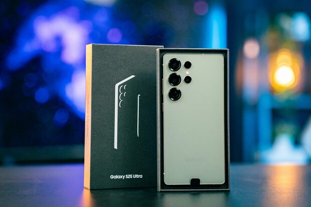 Řada Galaxy S25 v obrovských slevách. Jejich cena startuje už na 16 990 Kč