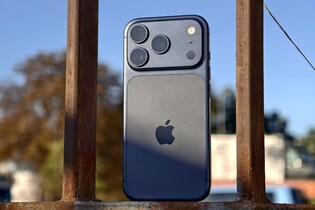 Apple prý vymyslel, jak výrazně levněji vyrobit pant iPhonu Fold. Jásat ale nemusíte