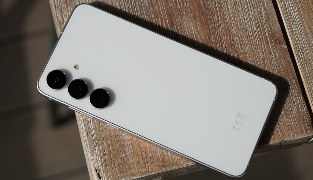 Samsung Galaxy S25 FE