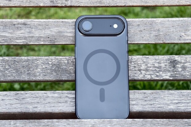 Může mít i 5,6mm iPhone Air důstojnou výdrž na baterii, nebo je powerbanka nutnost?